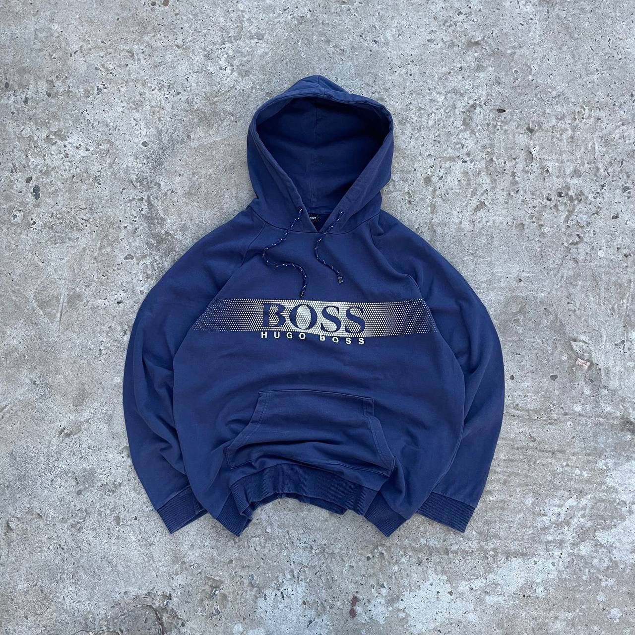 Hugo Boss Vintage Japanese Style Hugo Boos Classic Hoodie Big Logo Size US L / EU 52-54 / 3 - 1 Thumbnail