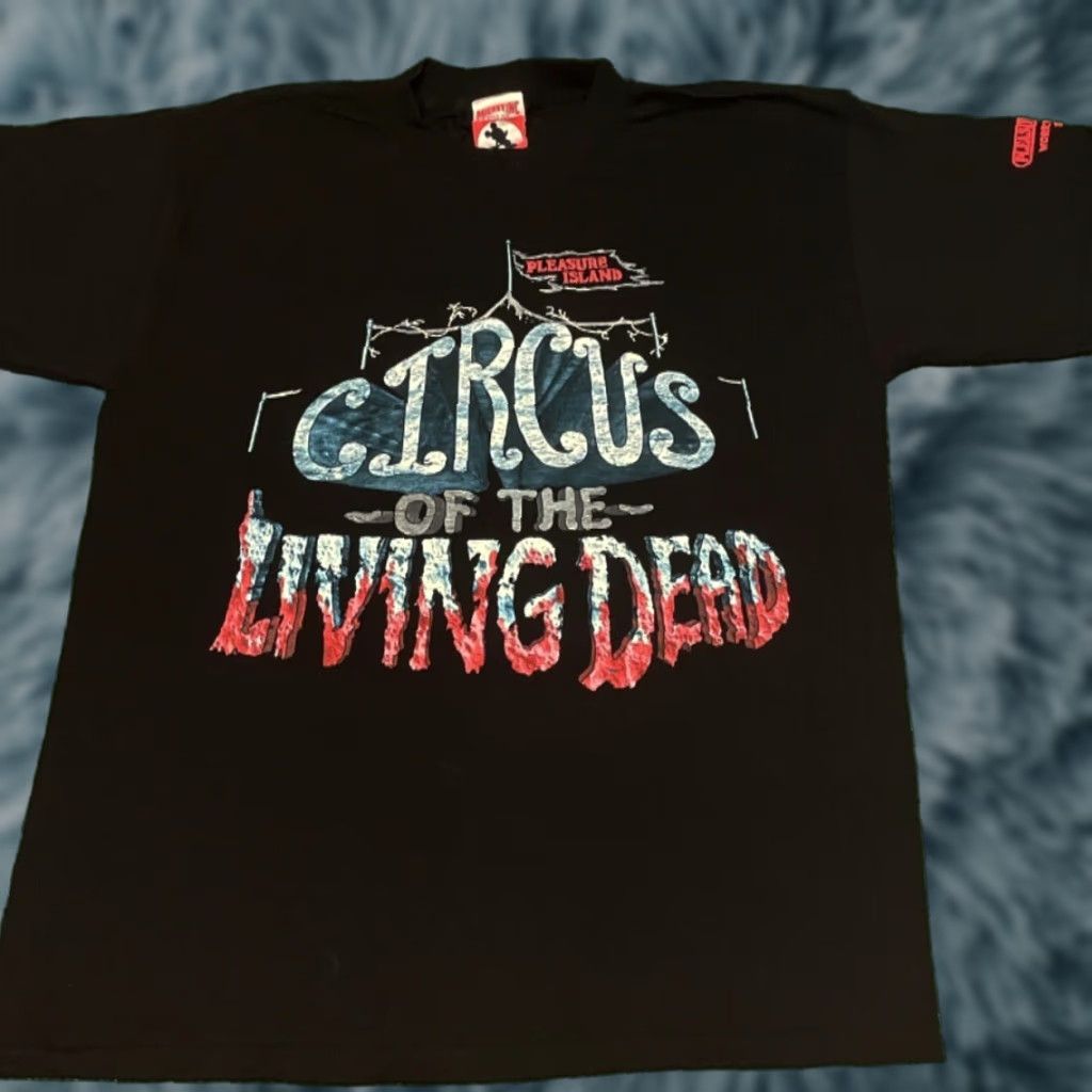 VINTAGE Disney Shirt 90s Horror Mickey Mouse Pleasure Island Night Of The Living Dead VTG L Black Men Short Sleeve