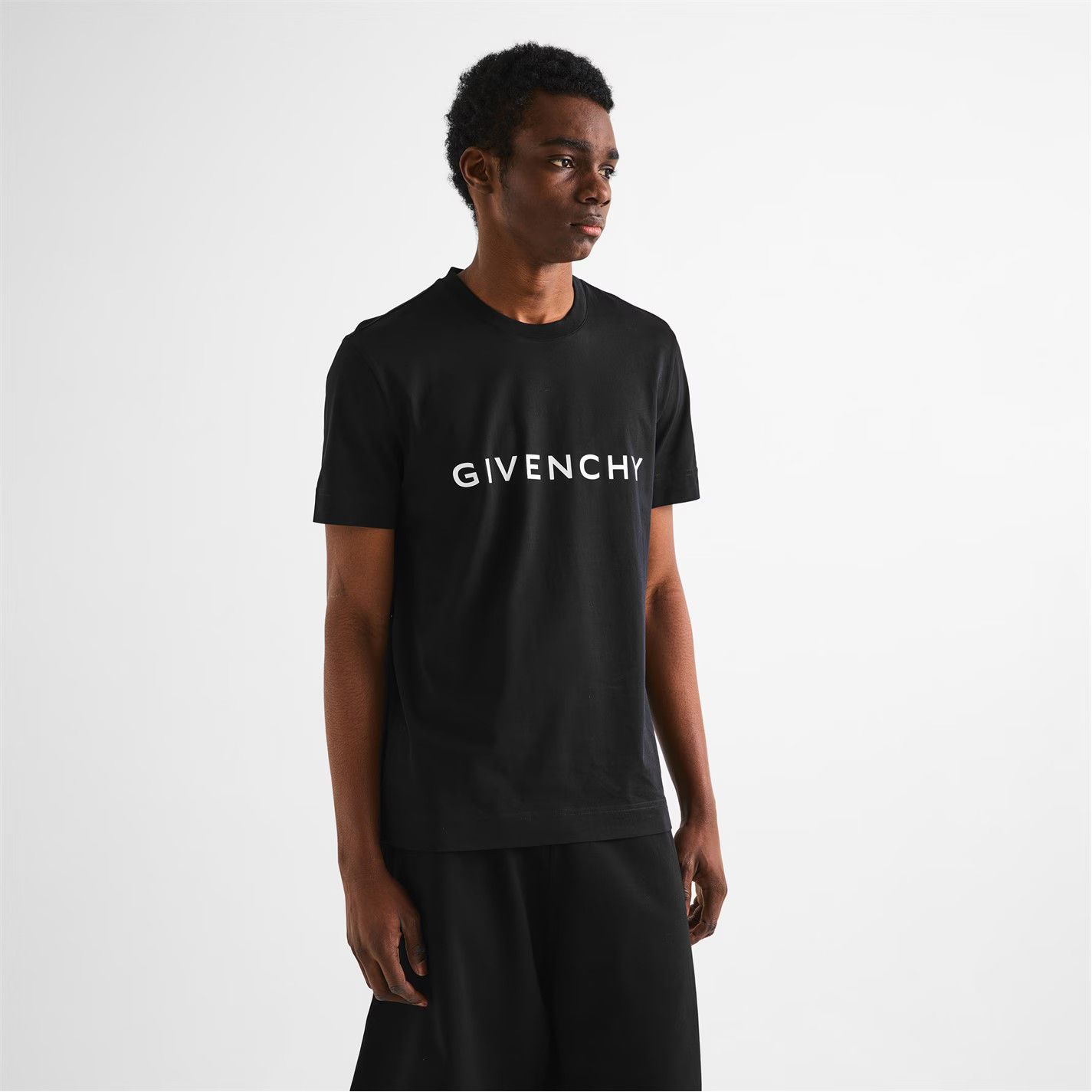 Givenchy o1g2r1mq0426 Slim Fit T-Shirt in Black Size US XL / EU 56 / 4 - 2 Thumbnail