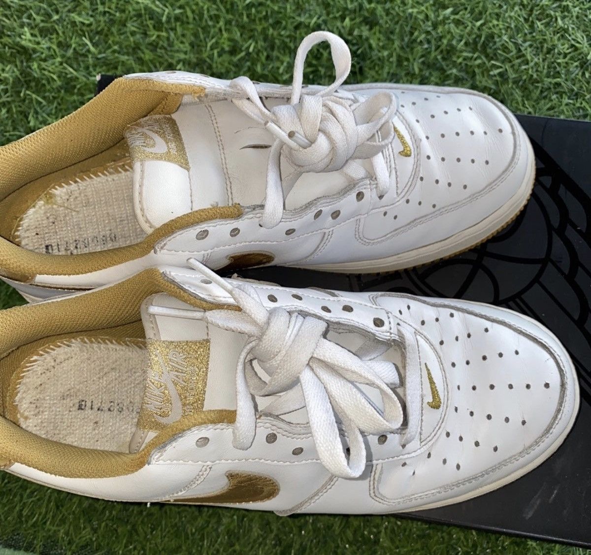 Nike Nike Airforces 1 Wmns 2010 released No Box no insoles Size US 9.5 / EU 42-43 - 7 Thumbnail