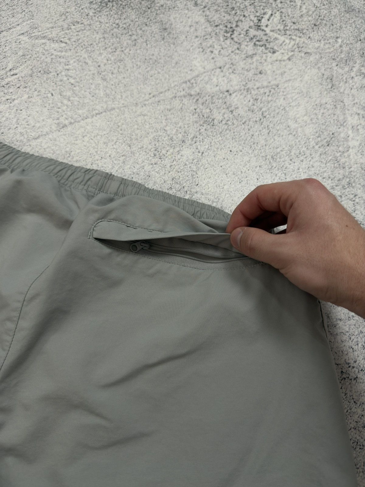 Nike Vintage Nike shorts streetwear swoosh casual y2k size L Size US 34 / EU 50 - 10 Thumbnail