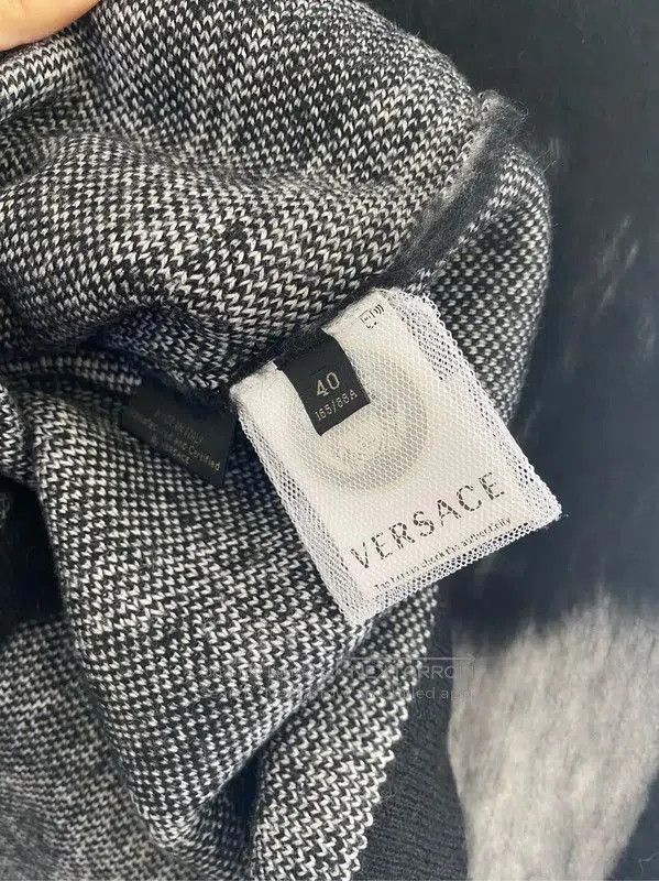 Versace Versace Black Wool Sweater for Women . Size M / US 6-8 / IT 42-44 - 4 Thumbnail