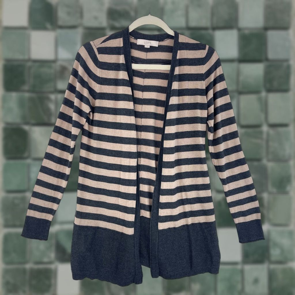 Loft LOFT Ann Taylor Gray Tan Striped Cardigan Sweater Womens Long Sleeve Size M Size M / US 6-8 / IT 42-44 - 1 Thumbnail