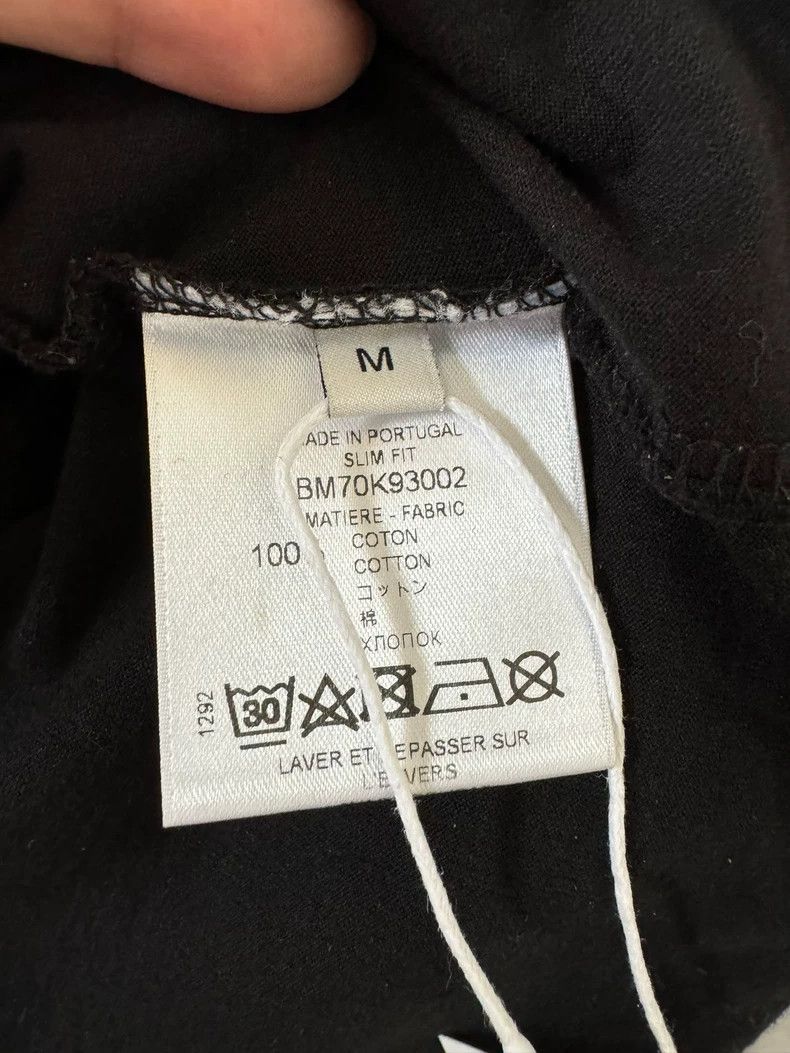 Givenchy Givenchy Black Printed Destroyed Font Logo Short Sleeve, S Size US M / EU 48-50 / 2 - 5 Thumbnail