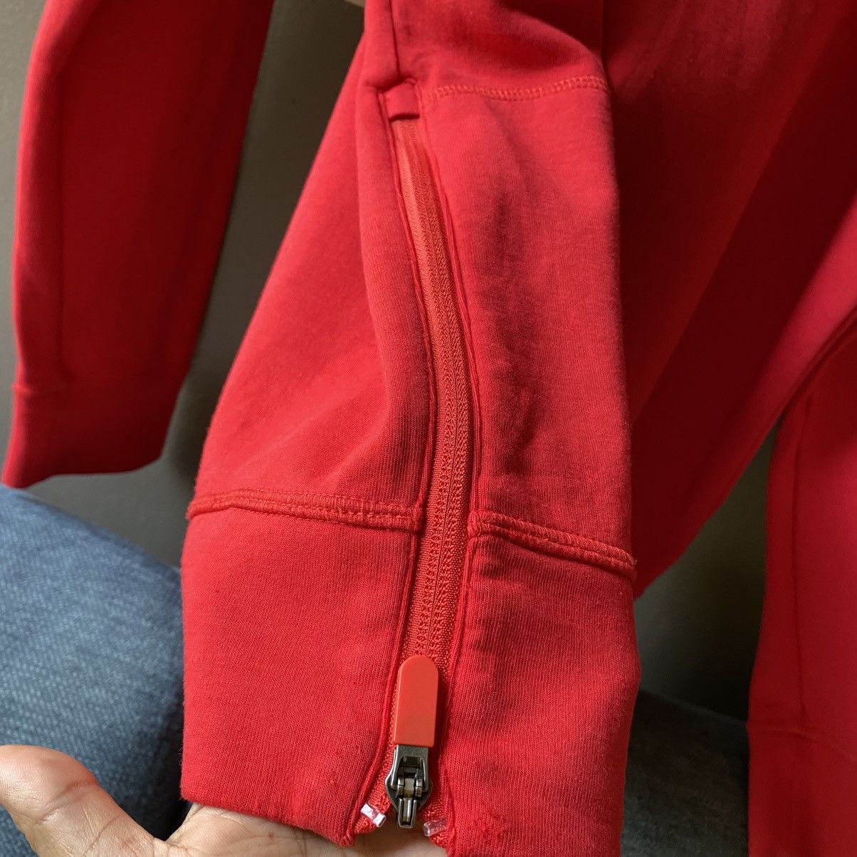 Apple Apple Red Quarter-Zip Staff Sweatshirt Size US M / EU 48-50 / 2 - 4 Thumbnail