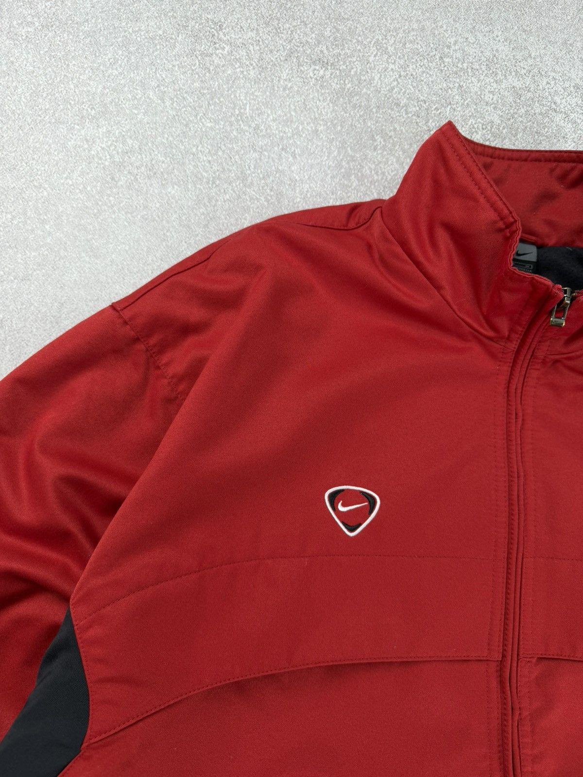 Nike Vintage Nike Full Zip Windbreaker Jacket Size M Size US M / EU 48-50 / 2 - 6 Thumbnail