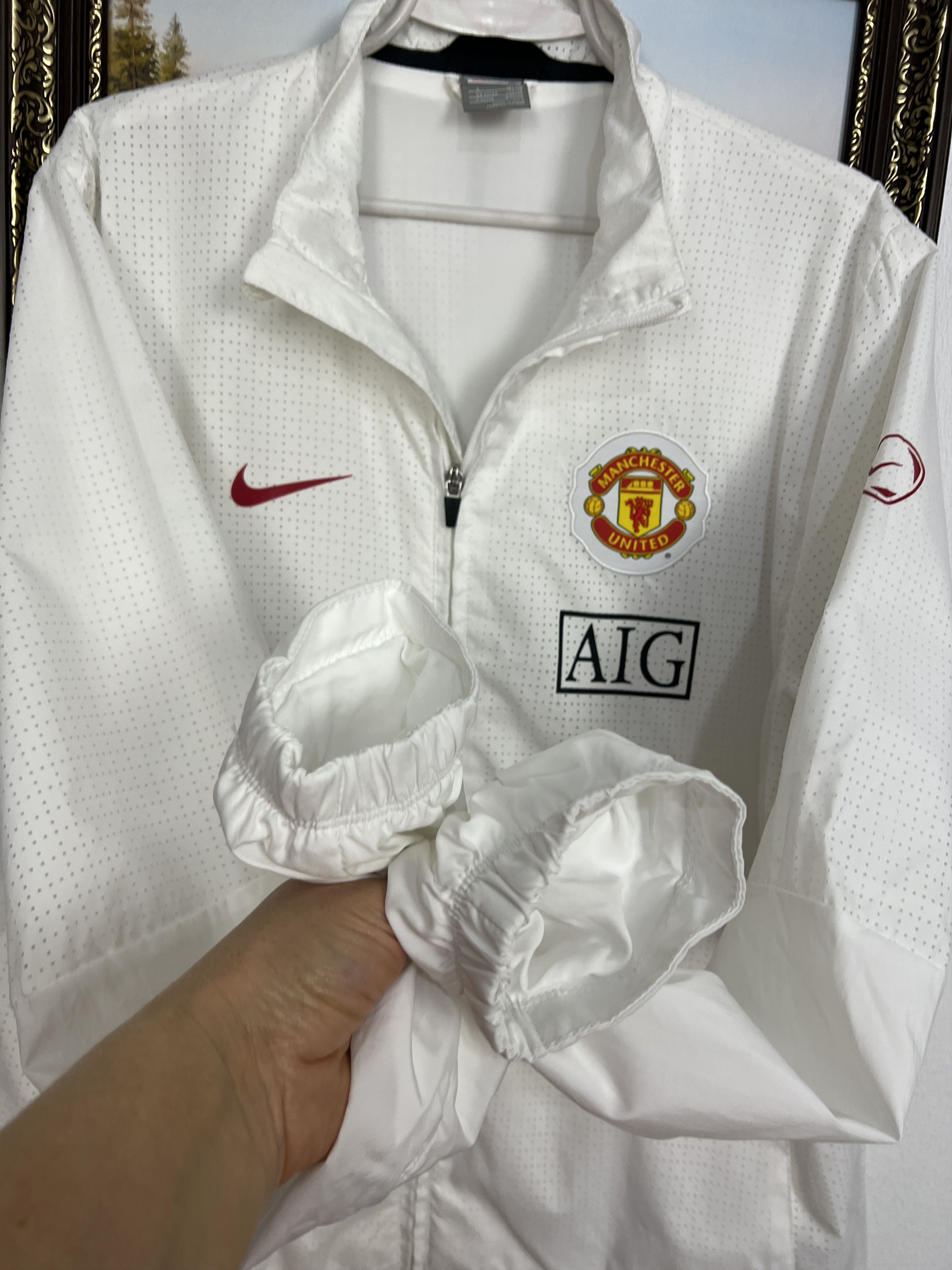 Nike Vintage Nike Manchester United Football Jacket Soccer Track Size US L / EU 52-54 / 3 - 4 Thumbnail