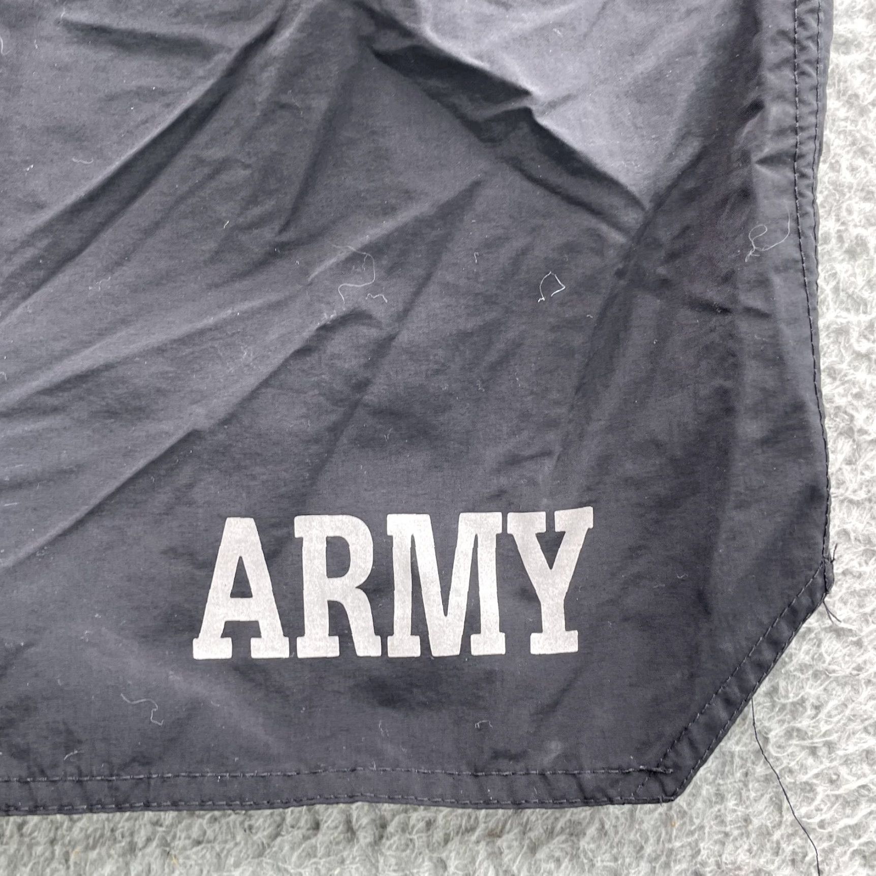 Vintage US Army Running Short Men Medium Black Athletic Activewear Gym Training Walking Hiking Shirt Mens Size US 31 - 3 Thumbnail