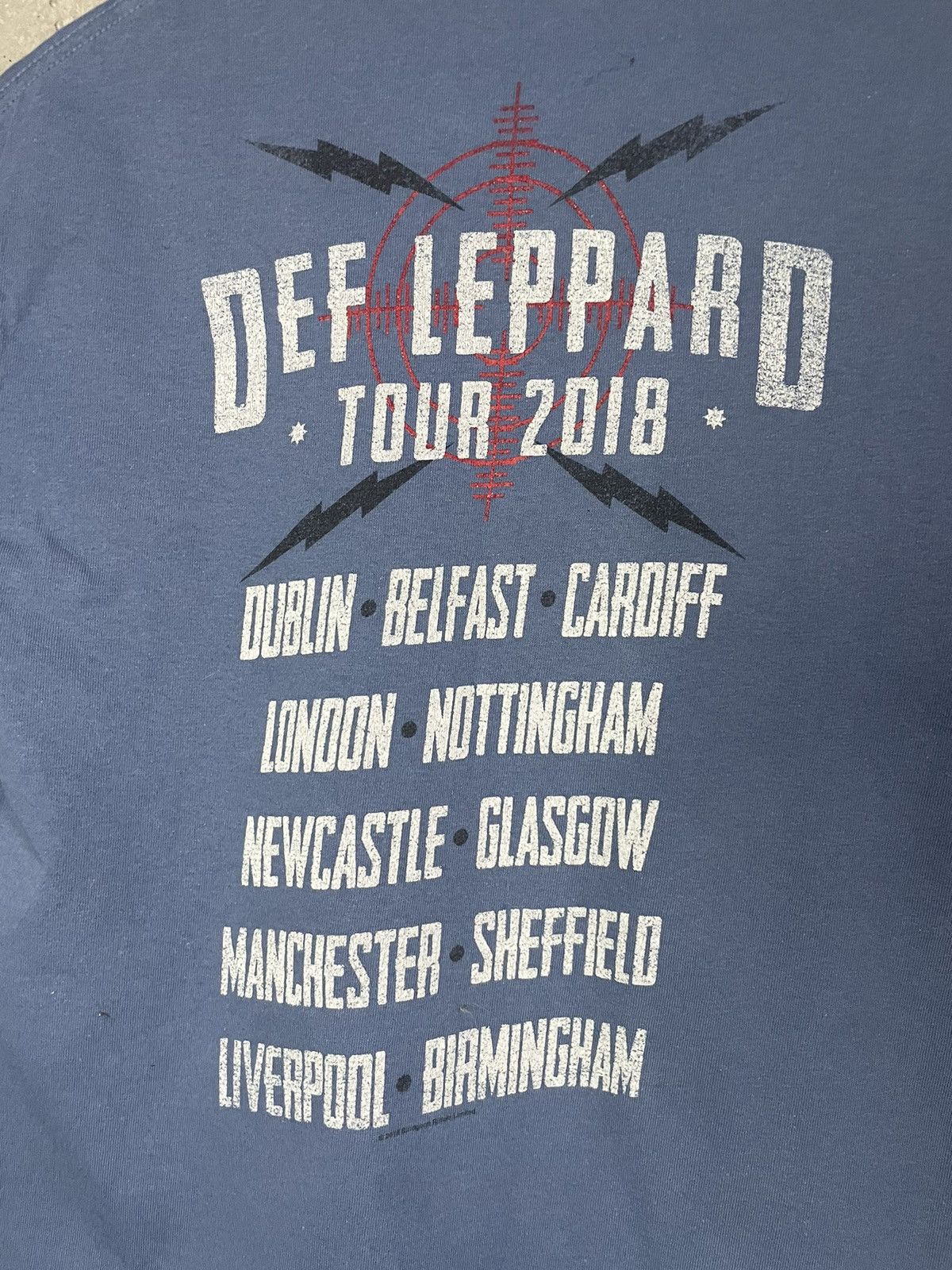 Vintage Def Leppard Rock Brigade Tour Tee 2018 Hypebeast Metal Y2k Size US S / EU 44-46 / 1 - 7 Thumbnail