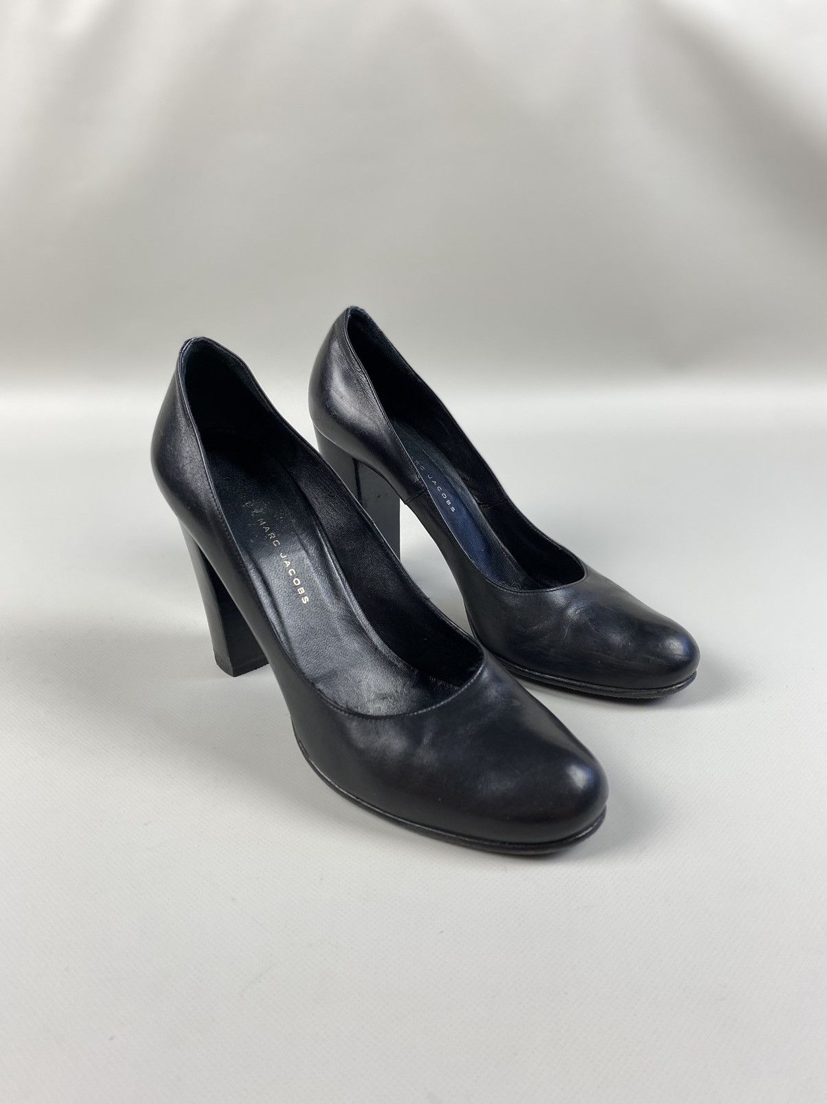 Marc Jacobs Marc by Marc Jacobs ladies leather heels shoes size 39 1/2 Size US 9.5 / IT 39.5 - 14 Thumbnail