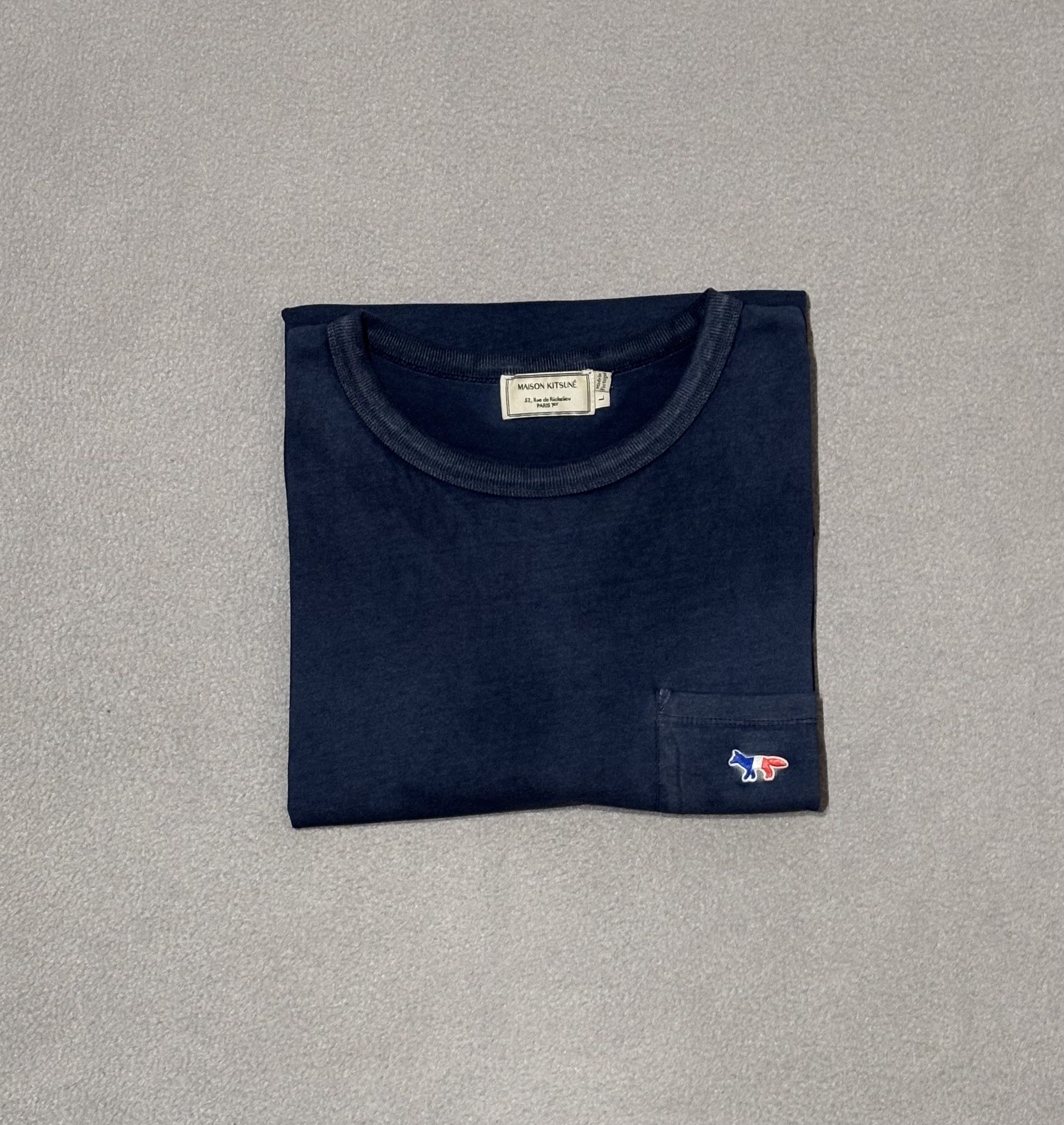 Maison Kitsune Maison Kitsune T-shirt Size L Size US L / EU 52-54 / 3 - 16 Thumbnail
