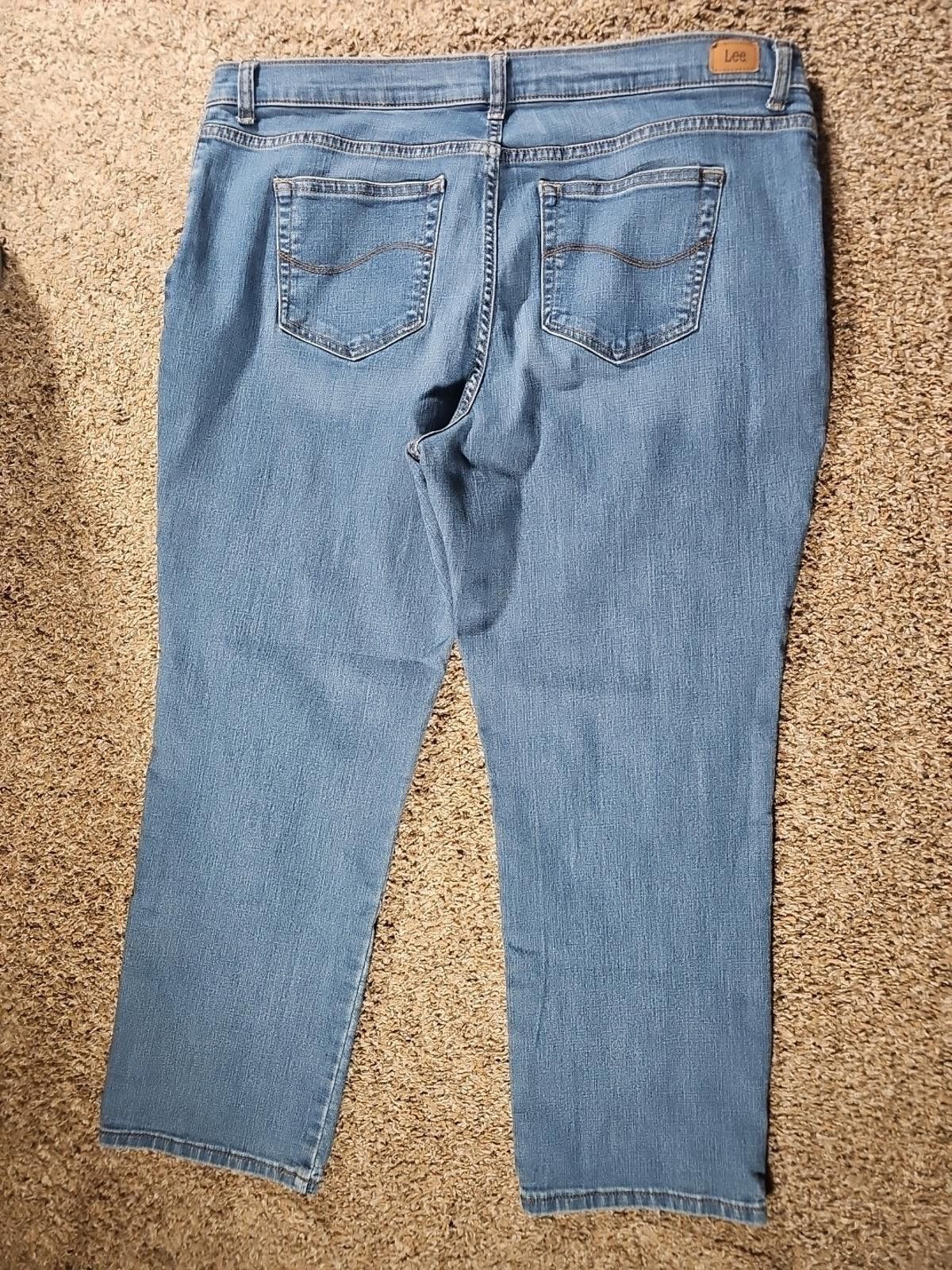 Lee Lee Relaxed Fit Straight Leg Mid Rise Petites Size 30" / US 8 / IT 44 - 5 Thumbnail