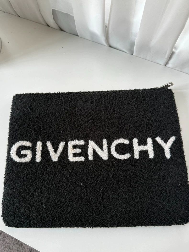 Givenchy Givenchy Clutch bag Size ONE SIZE - 1 Thumbnail