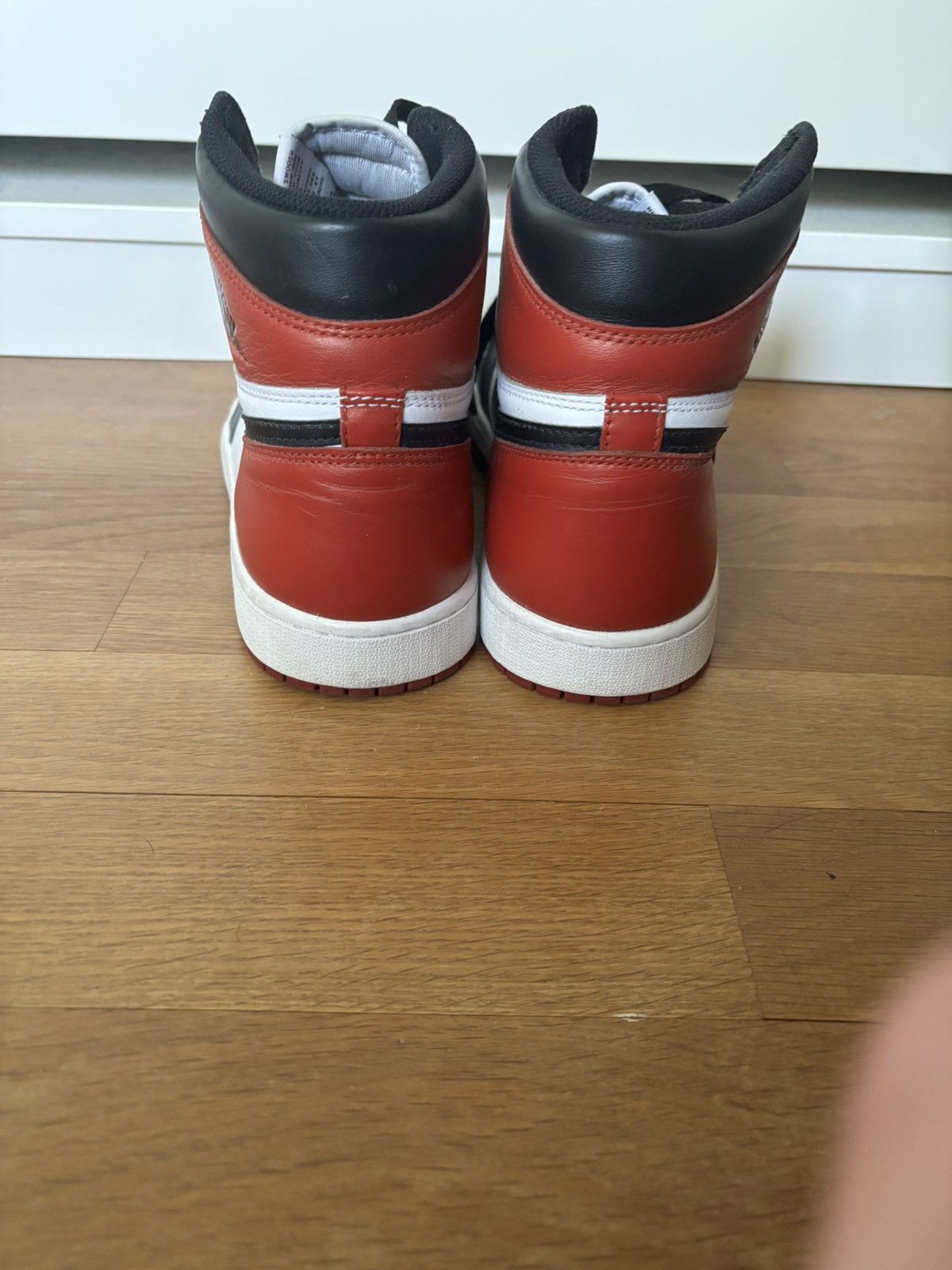 Nike Air Jordan 1 Retro High OG „Black Toe“ 2016 Size US 12 / EU 45 - 6 Thumbnail