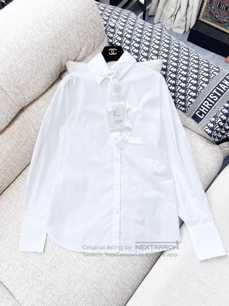 Chanel Chanel 25C white lapel bow tie long-sleeved shirt Size XS / US 0-2 / IT 36-38 - 2 Thumbnail