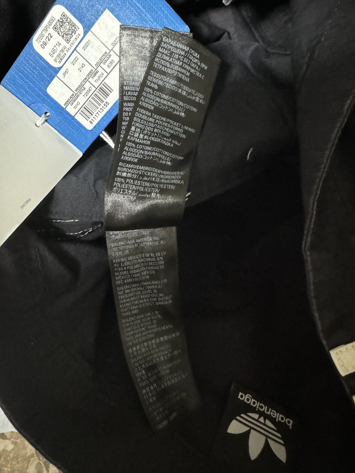 Balenciaga Balenciaga Adidas Shorts with distressed Hem Sz.L Size US 34 / EU 50 - 12 Thumbnail