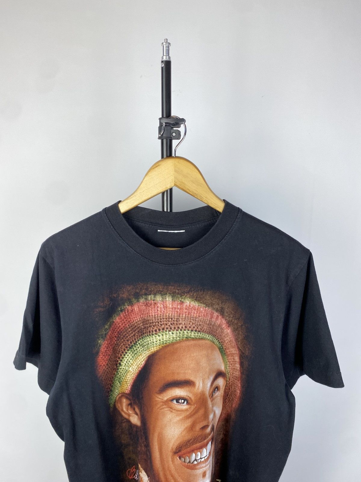 Band Tees × Bob Marley × Vintage Vintage 90s Bob Marley Legend Graphic Faded Usa CUBA T Shirt Size US L / EU 52-54 / 3 - 5 Thumbnail