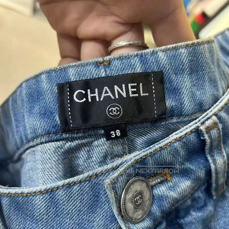 Chanel Chanel Blue Cotton Embroidered Jeans for Women . Size 28" / US 6 / IT 42 - 3 Thumbnail