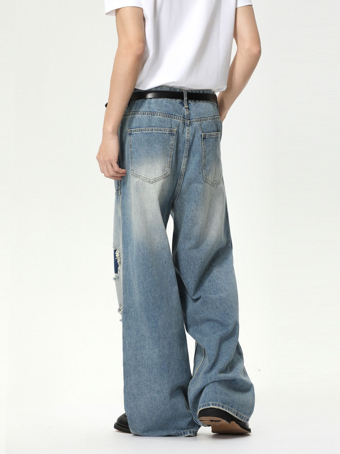 Vintage Men's retro straight leg ripped jeans Size US 32 / EU 48 - 4 Thumbnail