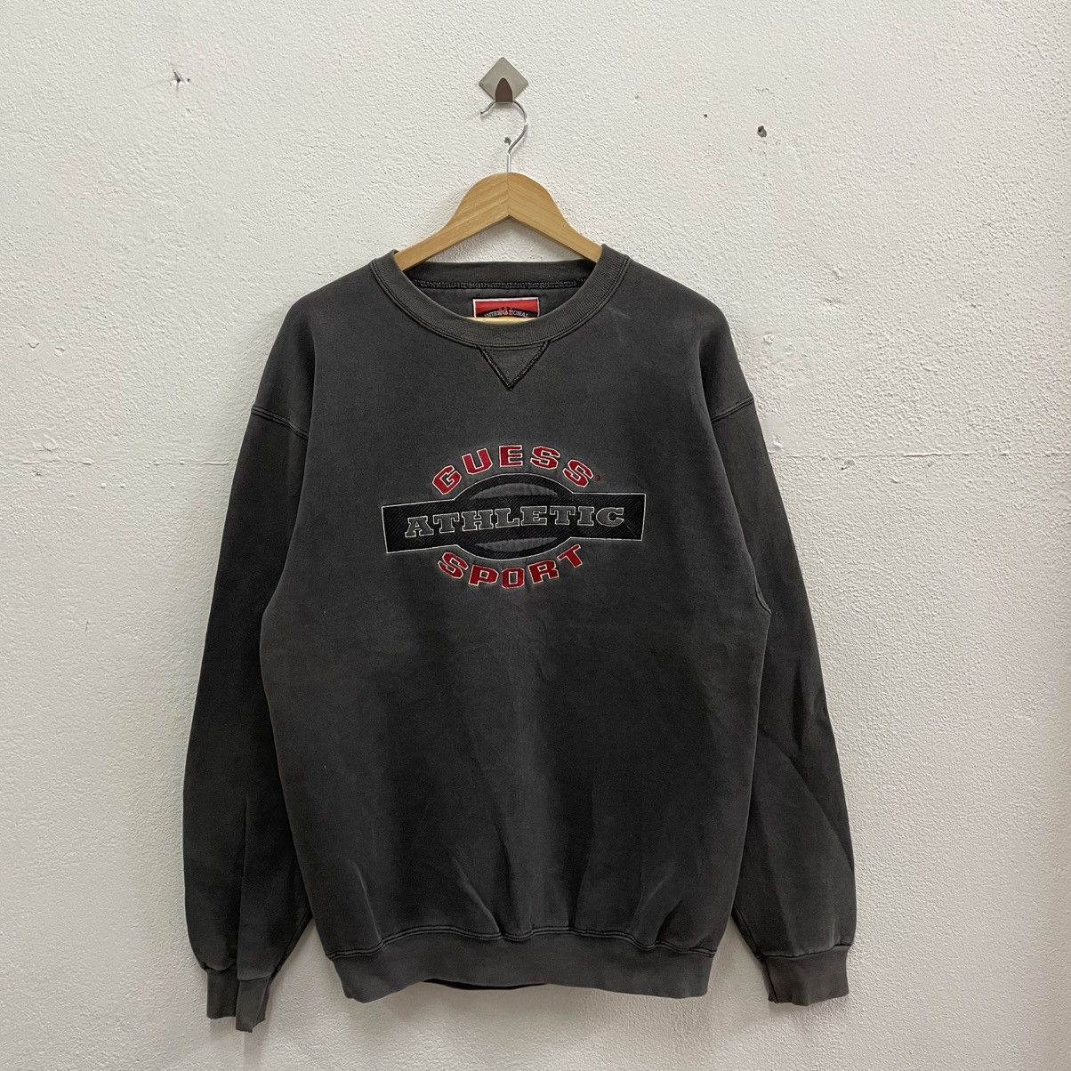 Guess × Vintage 🔥Vintage 90s Guess Embroidered Big Spellout Sweatshirts Size US M / EU 48-50 / 2 - 1 Thumbnail