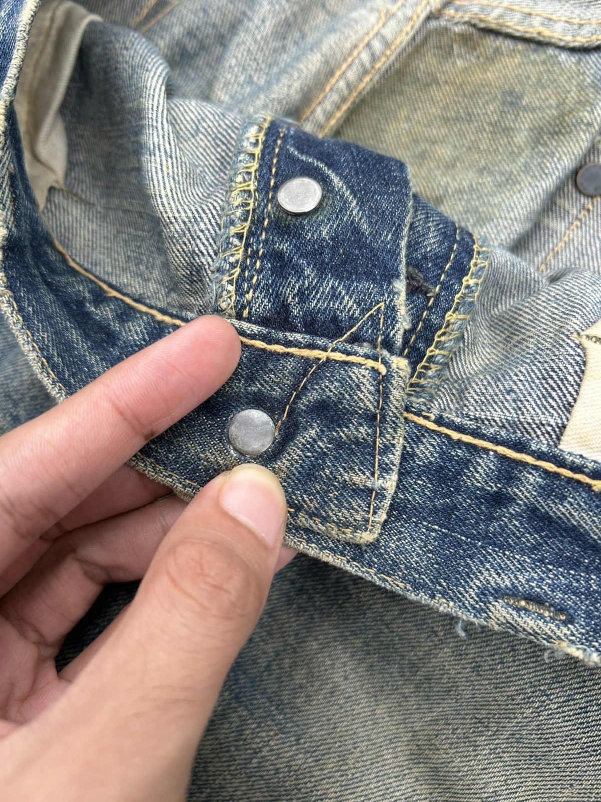 Levi's 50s Vintage Levis big E Hidden Rivet Thrashed Denim Jeans Size US 35 - 2 Thumbnail
