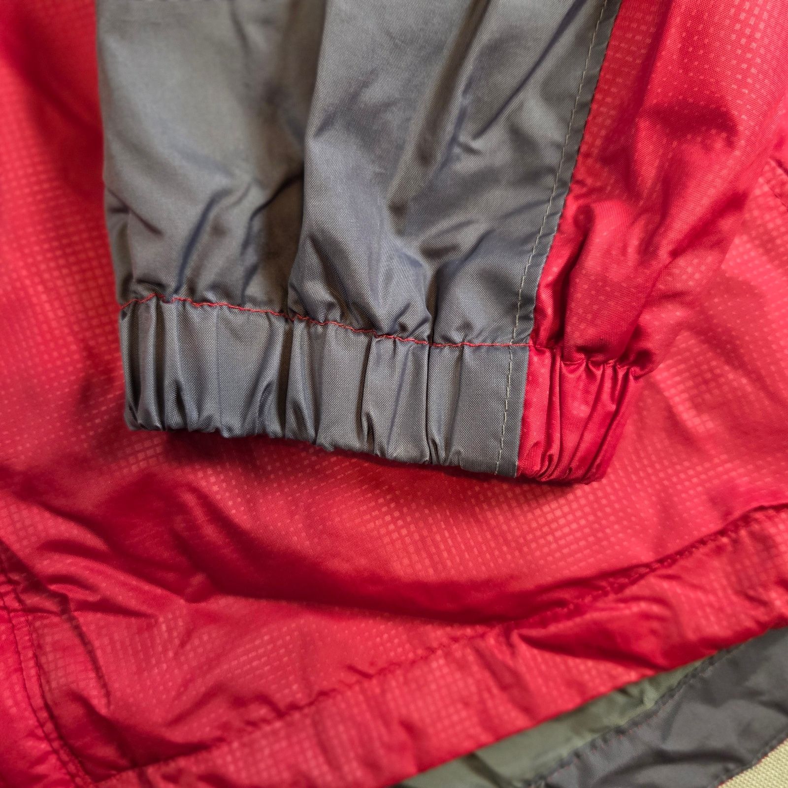 Columbia Columbia XL Red Gray Nylon Hooded Jacket Size US XL / EU 56 / 4 - 11 Thumbnail