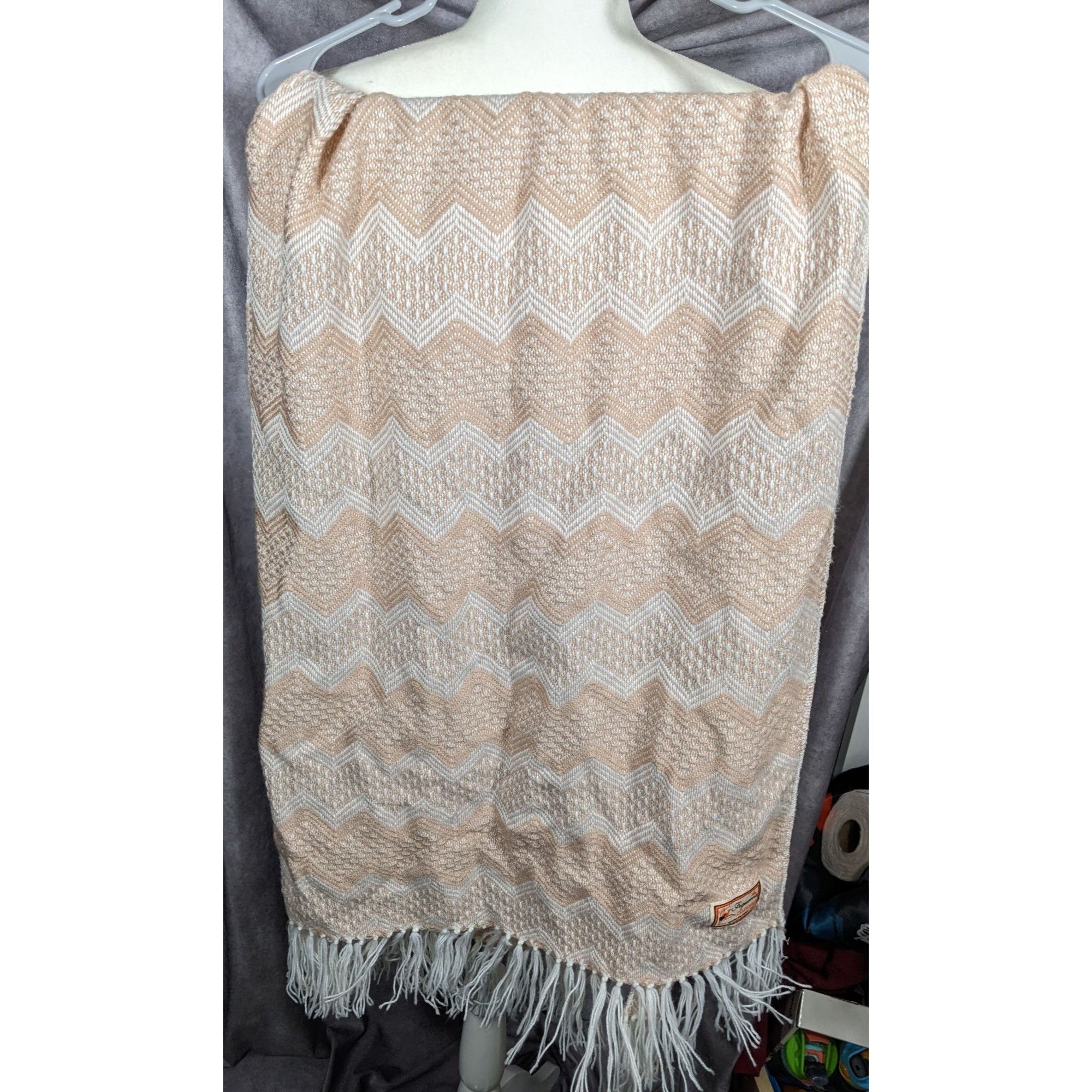 Other Figueroa Genuine Alpaca Peruvian Cream Chevron Scarf Size ONE SIZE - 9 Thumbnail