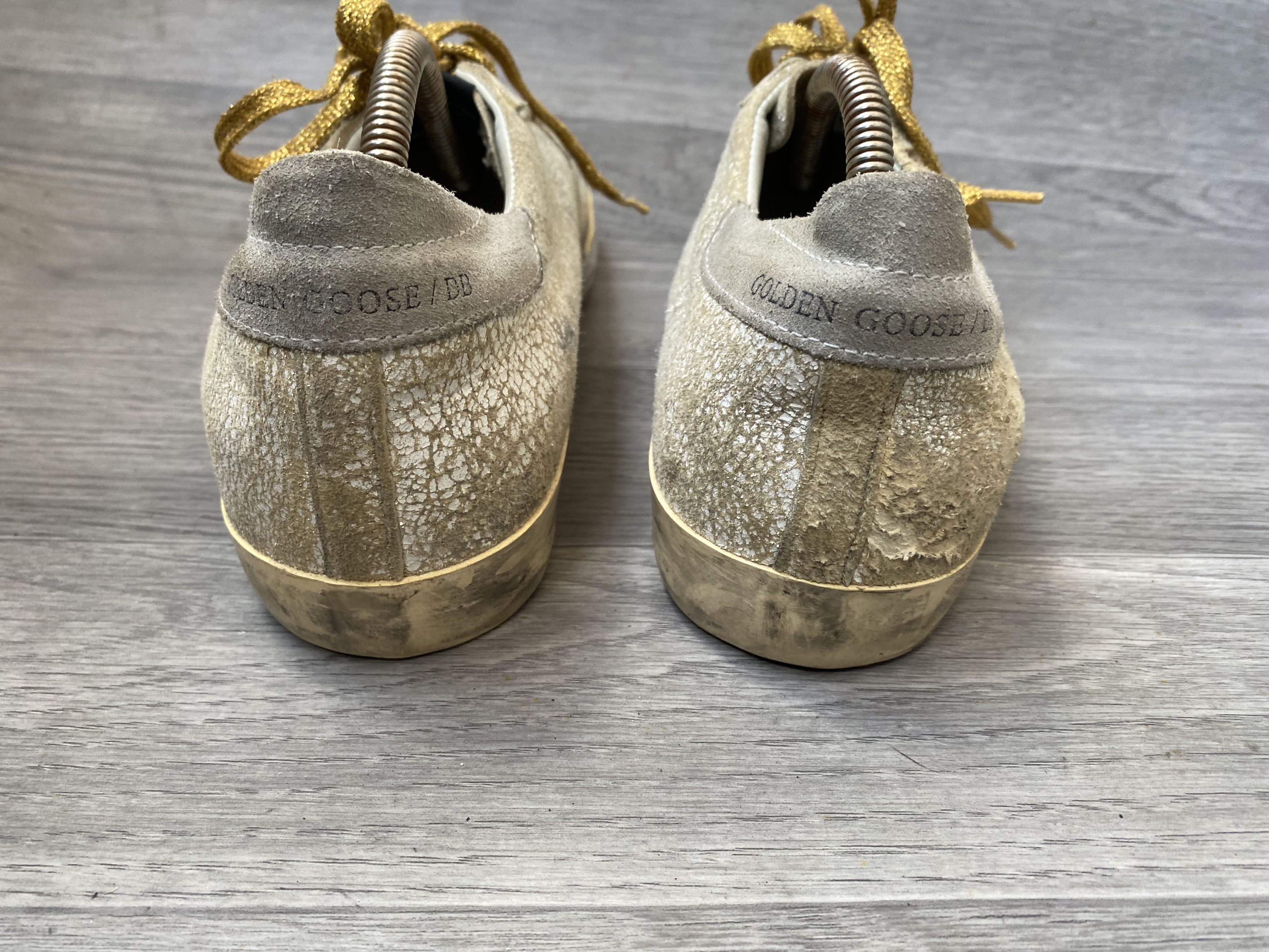 Golden Goose Golden goose cracked low top distressed sneakers sz 41 Size US 8 / EU 41 - 7 Thumbnail