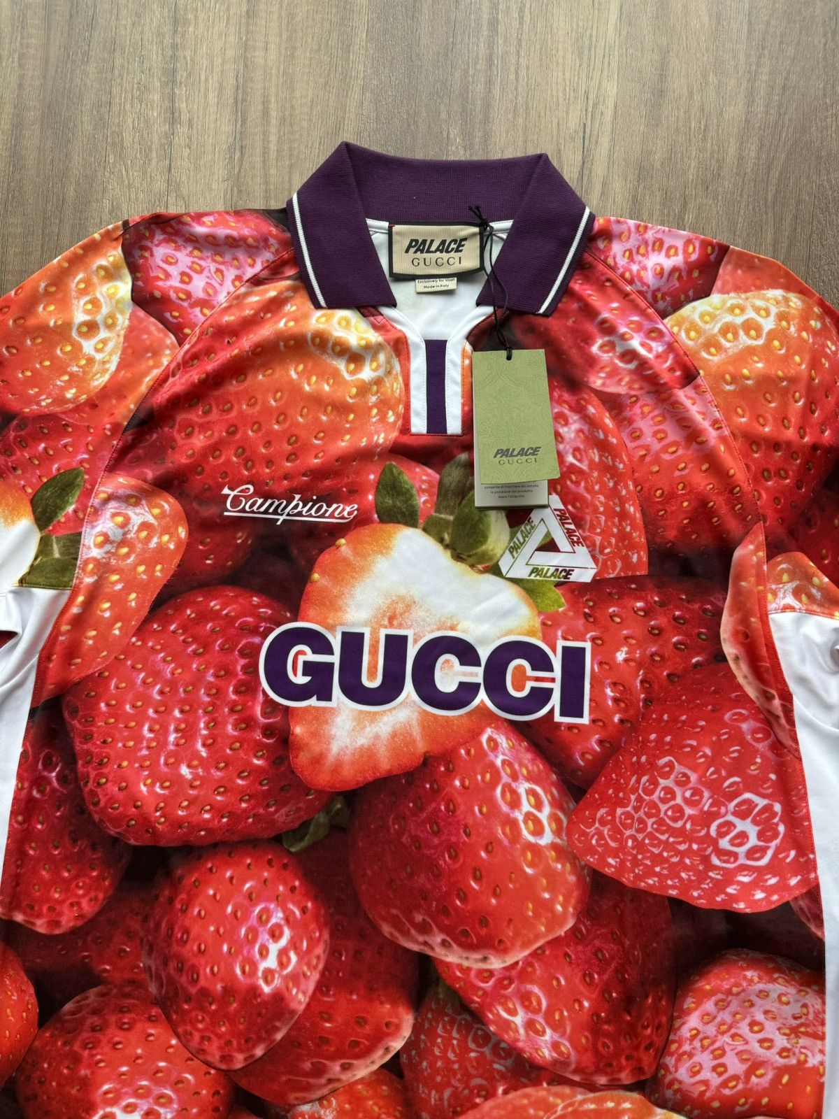 PALACE X GUCCI STRAWBERRY JERSEY