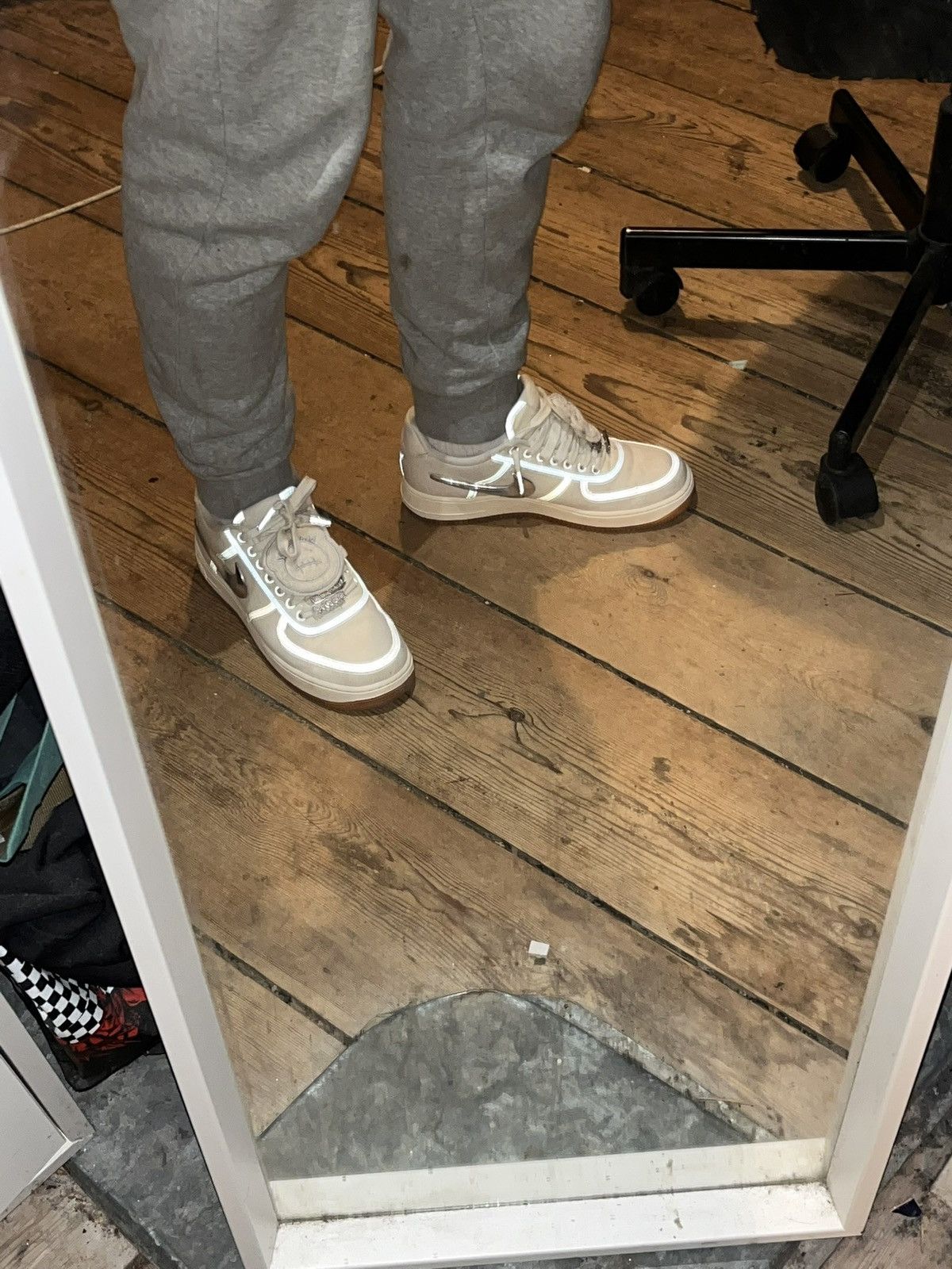 Nike × Travis Scott Travis Scott x Nike air force 1 Size US 7.5 / EU 40-41 - 2 Thumbnail