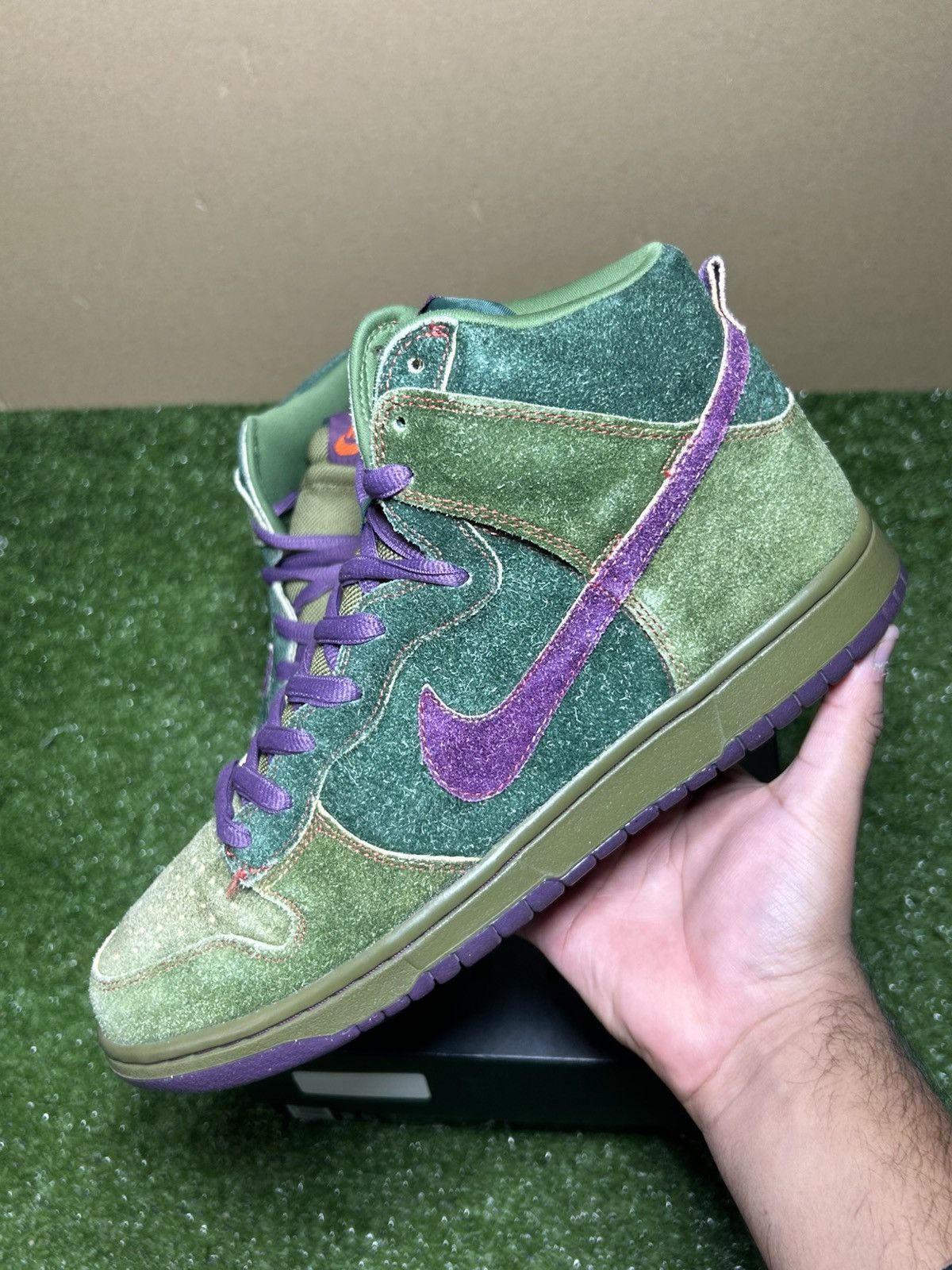 Nike Nike SB Skunk 420 Size US 10 / EU 43 - 2 Thumbnail