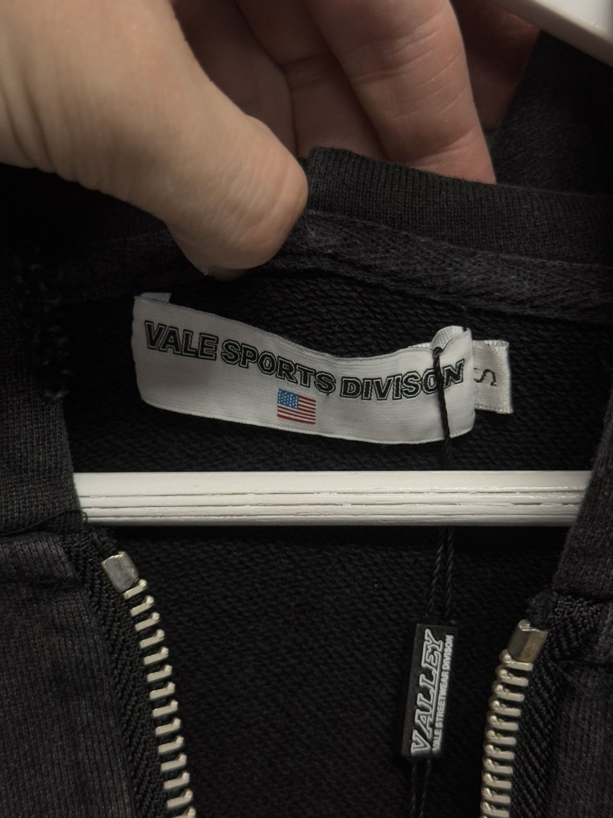Vale Valley Hoodie Black White Size Small (NEW) Size US S / EU 44-46 / 1 - 8 Thumbnail