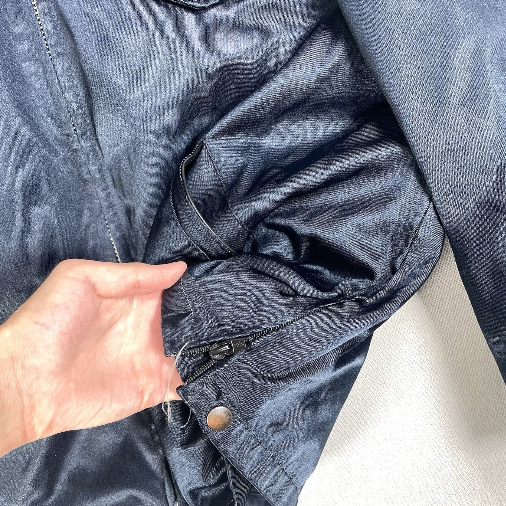 Vintage VINTAGE Blauer Jacket 80s Motorcycle Jacket Mens Size 44 Short Blue Fire Department Racine Wisconsin Size US 44 / EU 60 - 7 Thumbnail