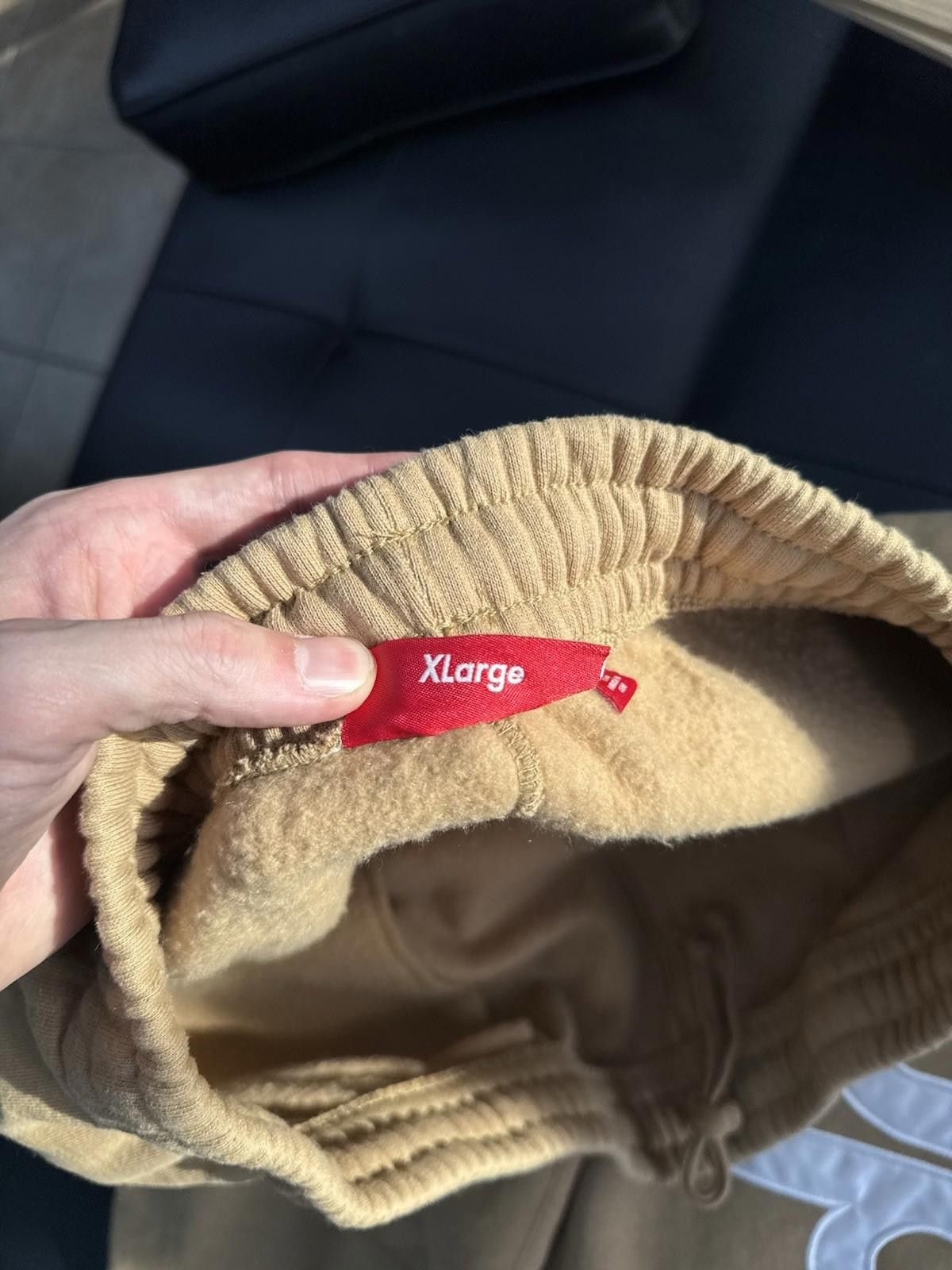 Supreme Supreme Satin Appliqué Sweatpants FW25 Brand New Size XL Tan Size US 36 / EU 52 - 8 Thumbnail