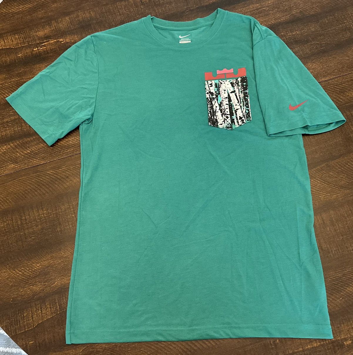 Nike Nike Lebron James Men’s T-Shirt Print Pocket-Size Medium Size US M / EU 48-50 / 2 - 1 Thumbnail