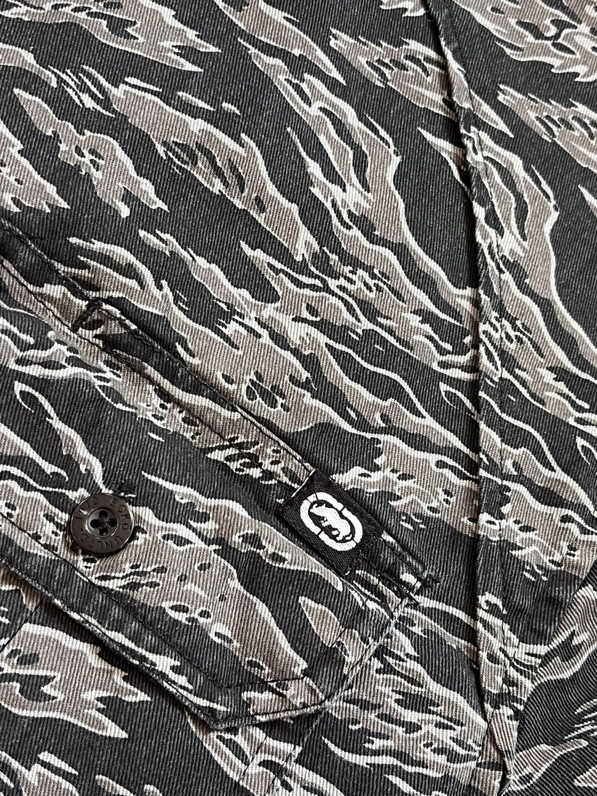Ecko Unltd. × Vintage Ecko Unlimited shirt animal print sk8 streetwear overshirt Size US L / EU 52-54 / 3 - 14 Thumbnail