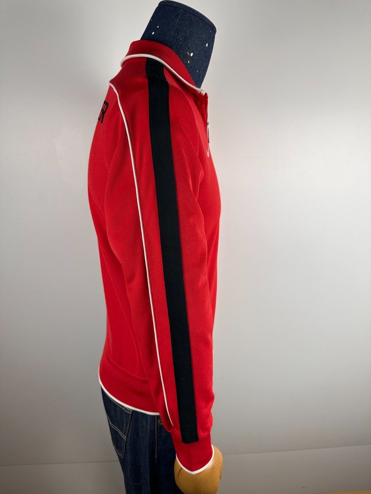 Nike Manchester United 2011 Nike Track Football Soccer Jacket S Size US S / EU 44-46 / 1 - 8 Thumbnail