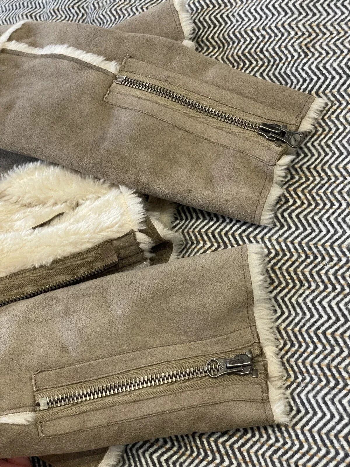 United Colors Of Benetton United Colors Of Benetton Faur Faux Shearling y2k Jacket Size M / US 6-8 / IT 42-44 - 15 Thumbnail