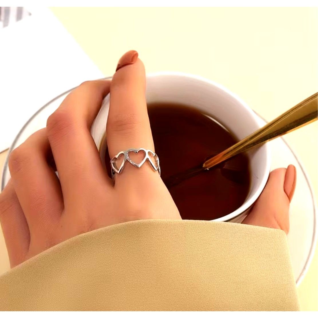 Other Vintage Inspired Hollow Heart Shaped Adjustable Ring Silvery Size ONE SIZE - 4 Thumbnail