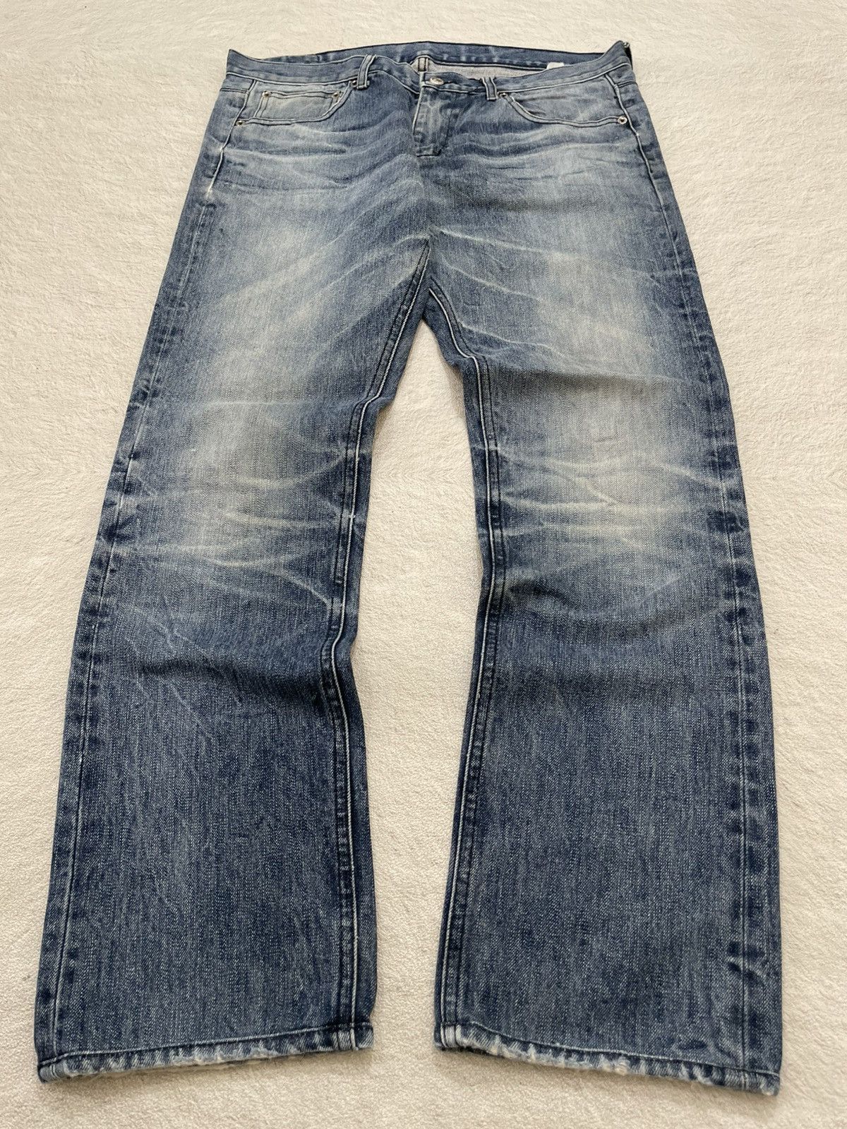 Japanese Brand 2000s Blue Denim Fading Y2K Size US 34 / EU 50 - 1 Thumbnail