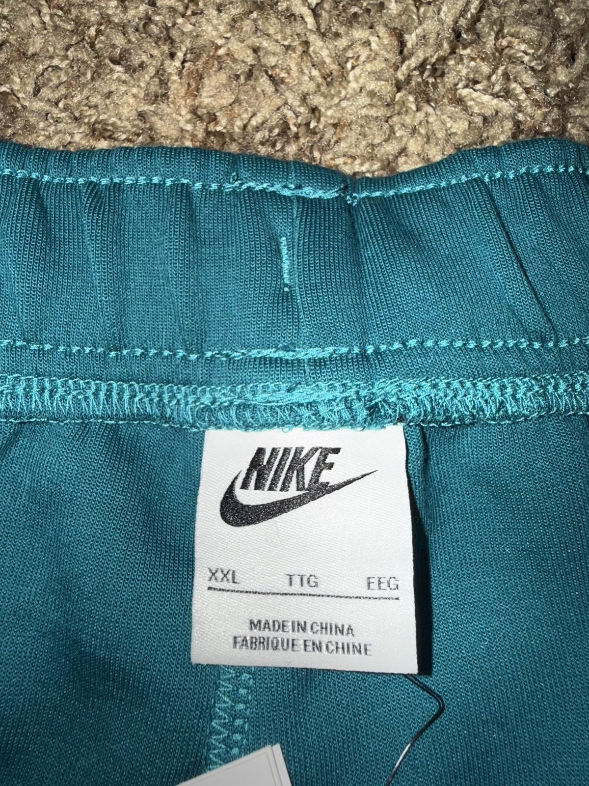 Nike UNRELEASED Nike Men’s Portugal Tech Fleece CristianoRonaldo CR7 Shorts Sample Size US 40 / EU 56 - 4 Thumbnail