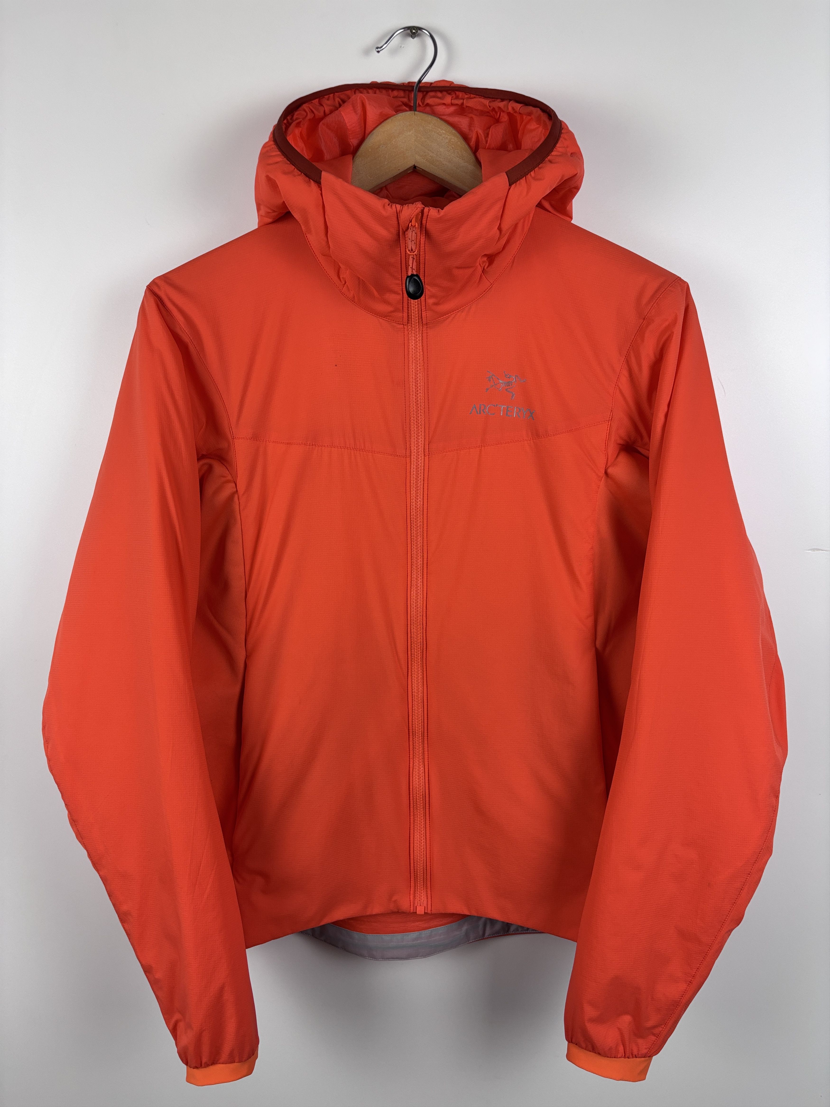 Arc'teryx Womens Arcteryx Atom LT Hooded Jacket Orange Size M Size M / US 6-8 / IT 42-44 - 1 Thumbnail