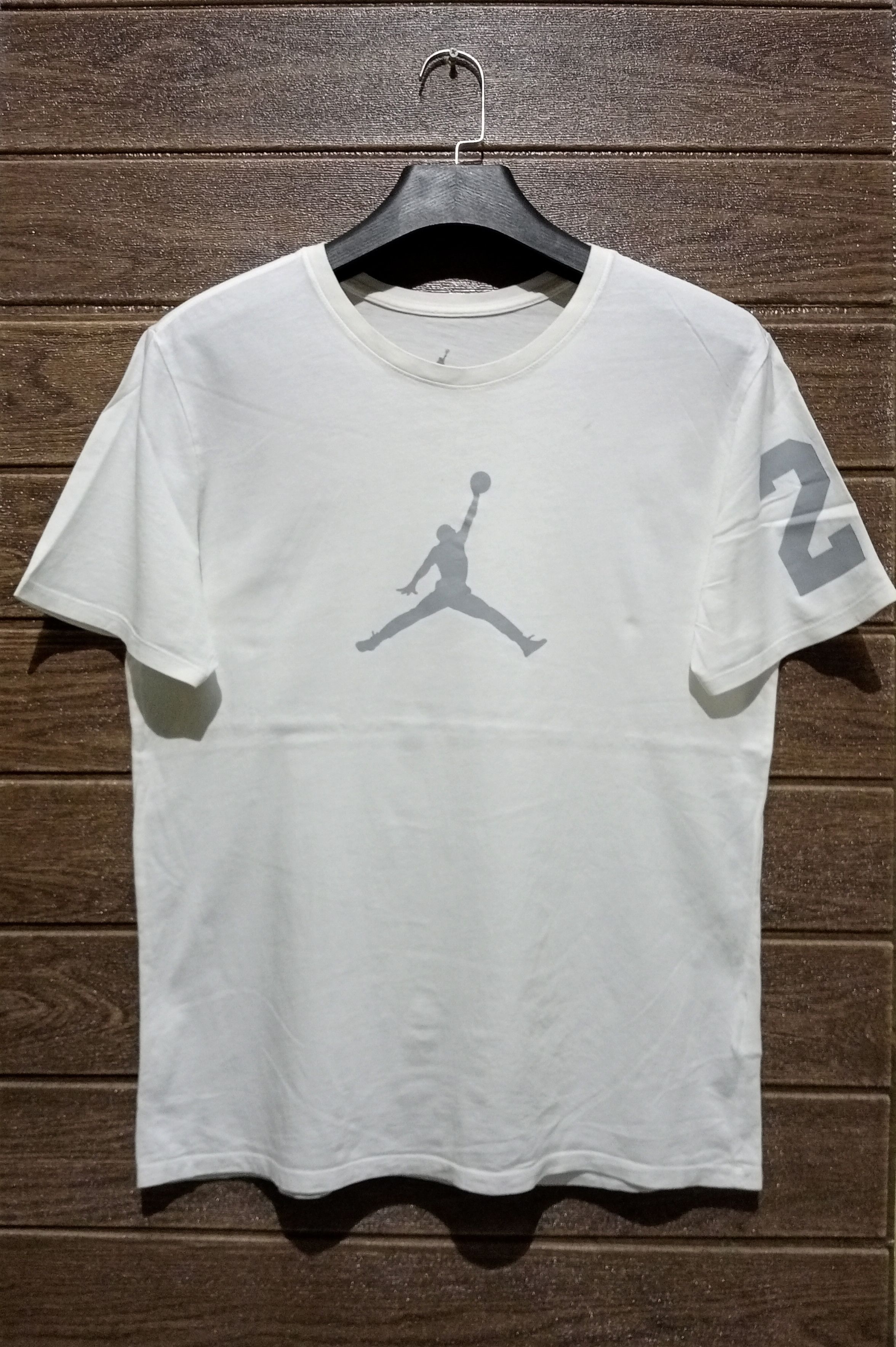 Jordan Brand × Nike Nike Air Jordan Flight 23 Tee Size US XL / EU 56 / 4 - 5 Thumbnail