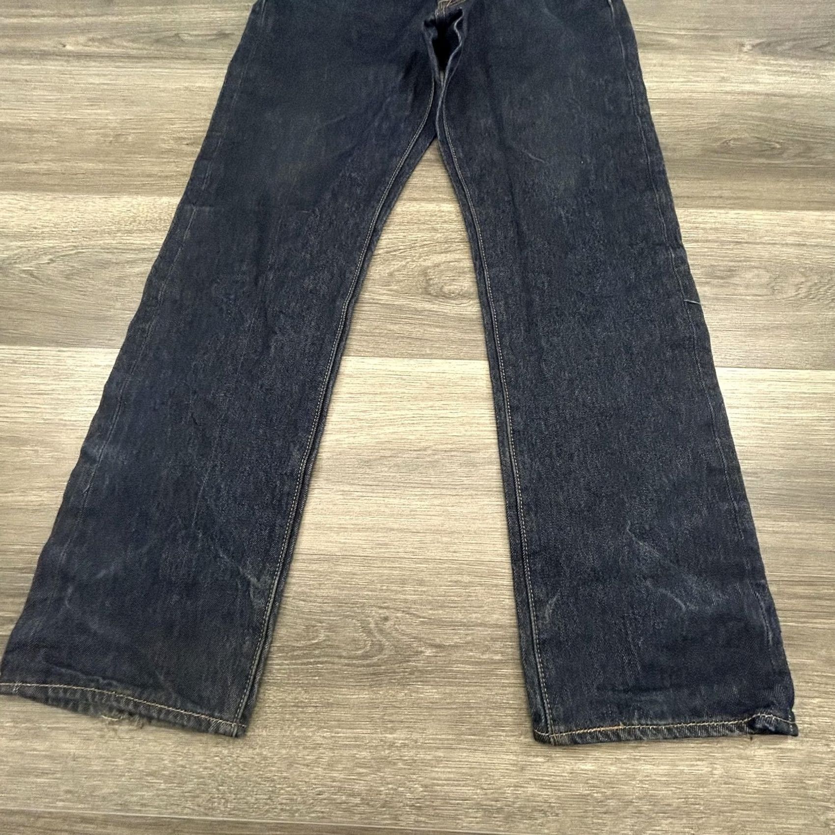 Levi's Levi's 501 Jeans Indigo Blue Wash Straight Leg Button Fly Denim 30x30 Mens Leather Patch 5-PocketVintage No Size US 30 / EU 46 - 4 Thumbnail