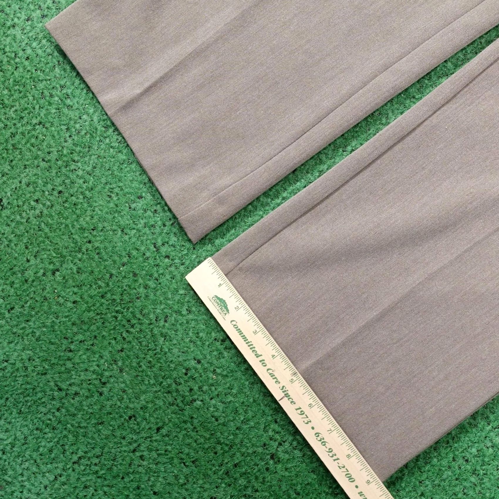 Vintage East 5th Dress Pants Womens 4 Beige Classic Taupe Shaping Stretch Pockets Zip Button Flat Front Size 27" / US 4 / IT 40 - 3 Thumbnail