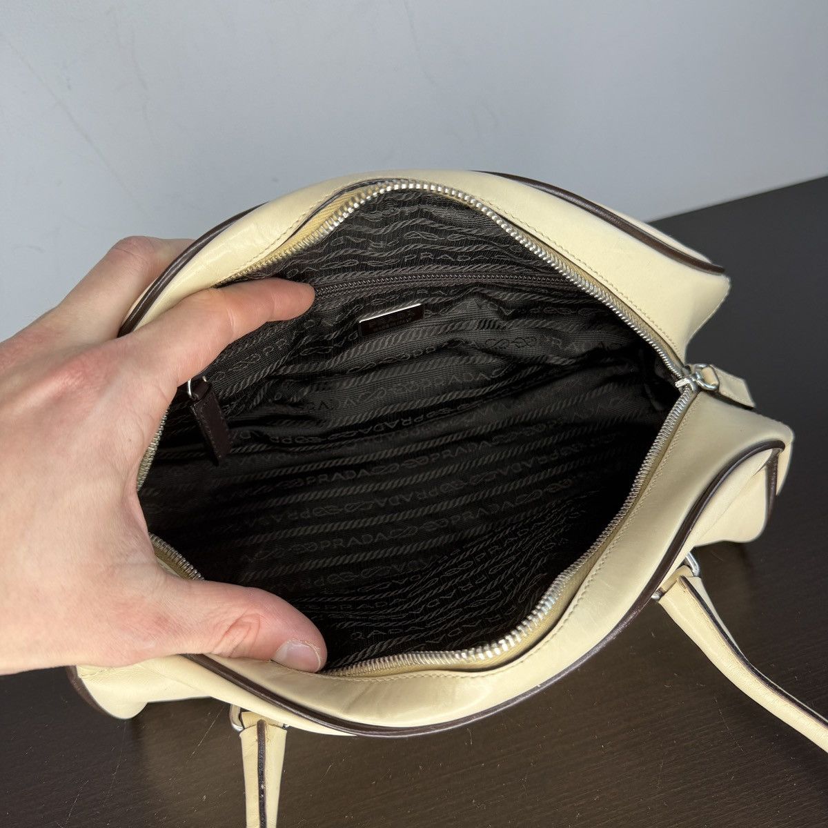 Prada Prada Vintage Leather Bag Beige Size ONE SIZE - 12 Thumbnail