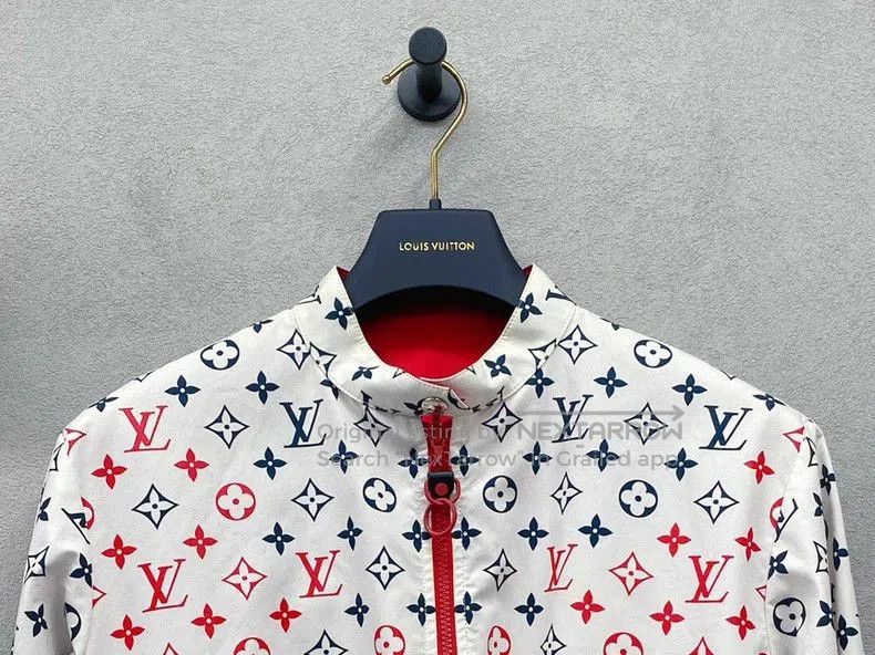 Louis Vuitton LV White Logo Print Jacket. Size US S / EU 44-46 / 1 - 4 Thumbnail