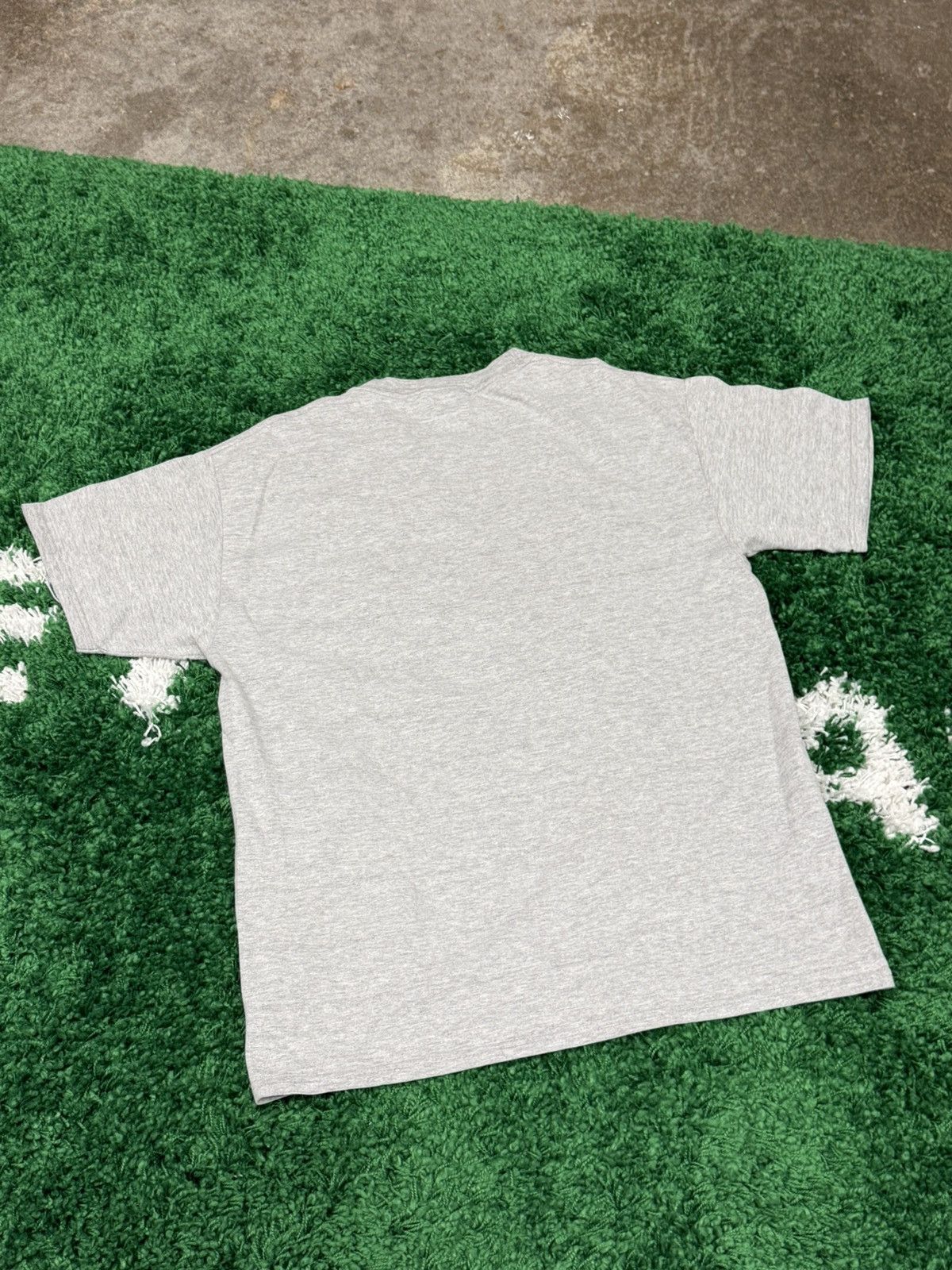Vintage Vintage Distressed Jesuit Soccer Grey Ball Shirt Large Cross Size US L / EU 52-54 / 3 - 5 Thumbnail