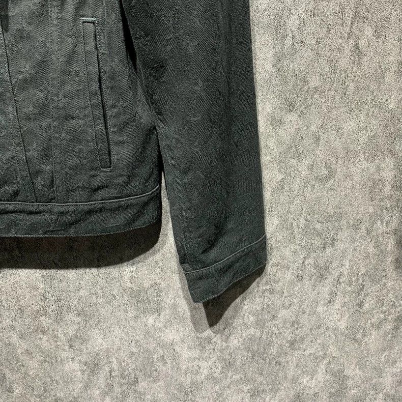 Louis Vuitton Louis Vuitton Black dark print denim jacket 2501-Nextarrow Size US S / EU 44-46 / 1 - 8 Thumbnail