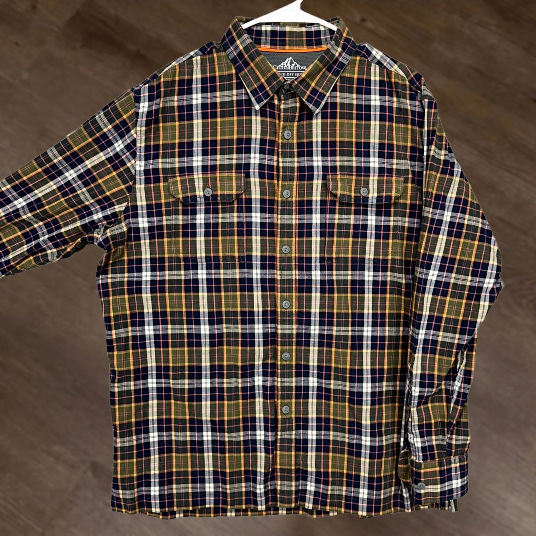 Croft & Barrow Croft Barrow Men Quick Dry Shirt Large Blue Yellow Plaid Outdoor Hiking Vented Breathable Pockets Button-Up Collared Long Sleeve Shirt Mens Size US L / EU 52-54 / 3 - 1 Thumbnail